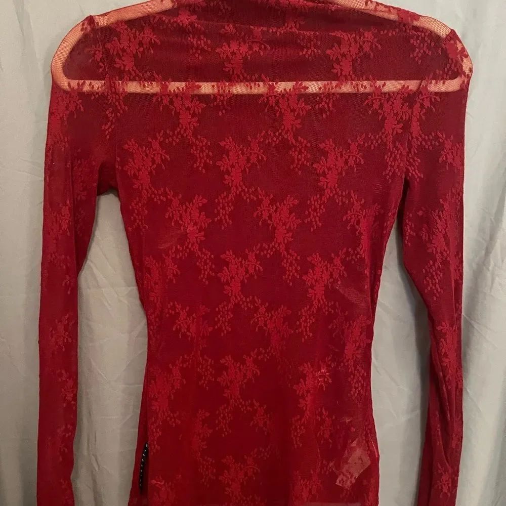 Wissenidee Red Lace Blouse